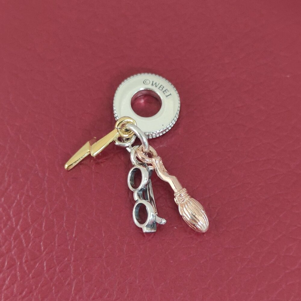 Harry Potter, Glasses, Nimbus 2000 & Lightning Bolt Dangle Charm w/box